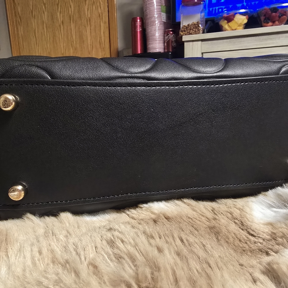 Small Maggie Coach Black Quilted Purse with Gold Hardware - Picture 7 of 8